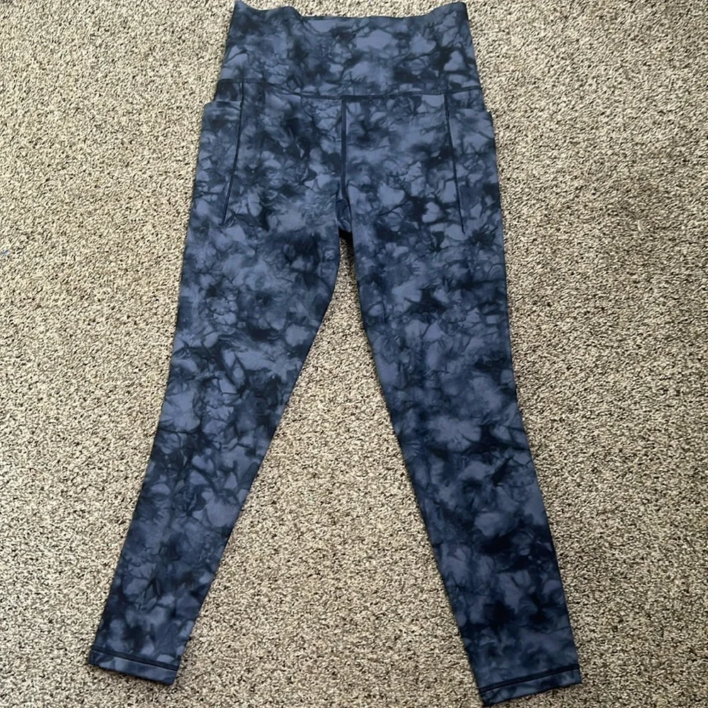 Athleta elation thighs 7/8 size small blue active wear . Gym , workout
